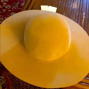 Ryan Roche Suede Hat! Worn 1 time for the picture!